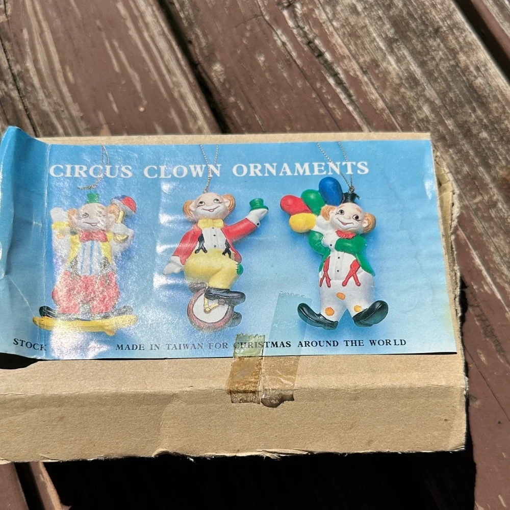 Vintage Bozo Clown 1960’s Plush Toy with bonus Clown Ornaments set